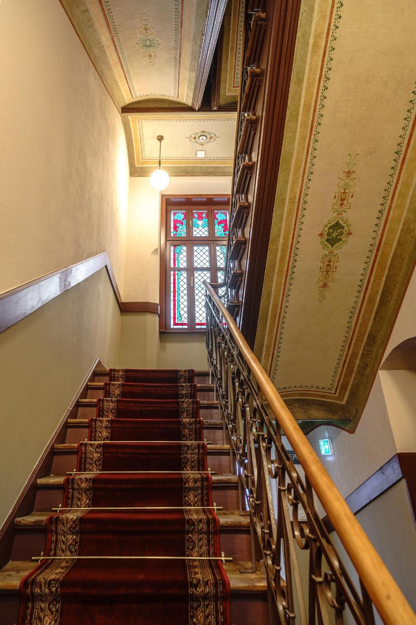 Old Town Ac Apartments Main Raiway Station Krakow Luaran gambar
