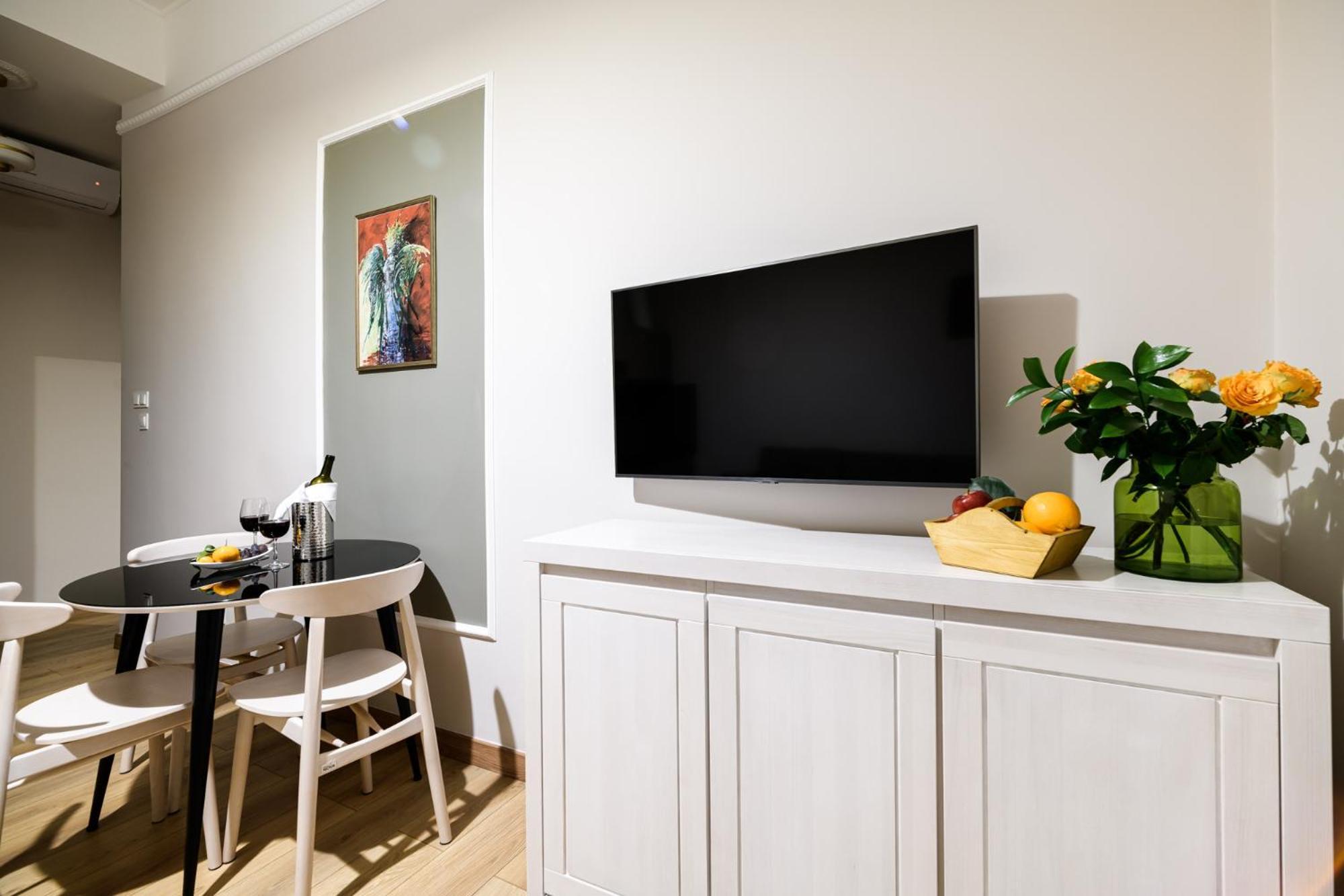 Old Town Ac Apartments Main Raiway Station Krakow Luaran gambar